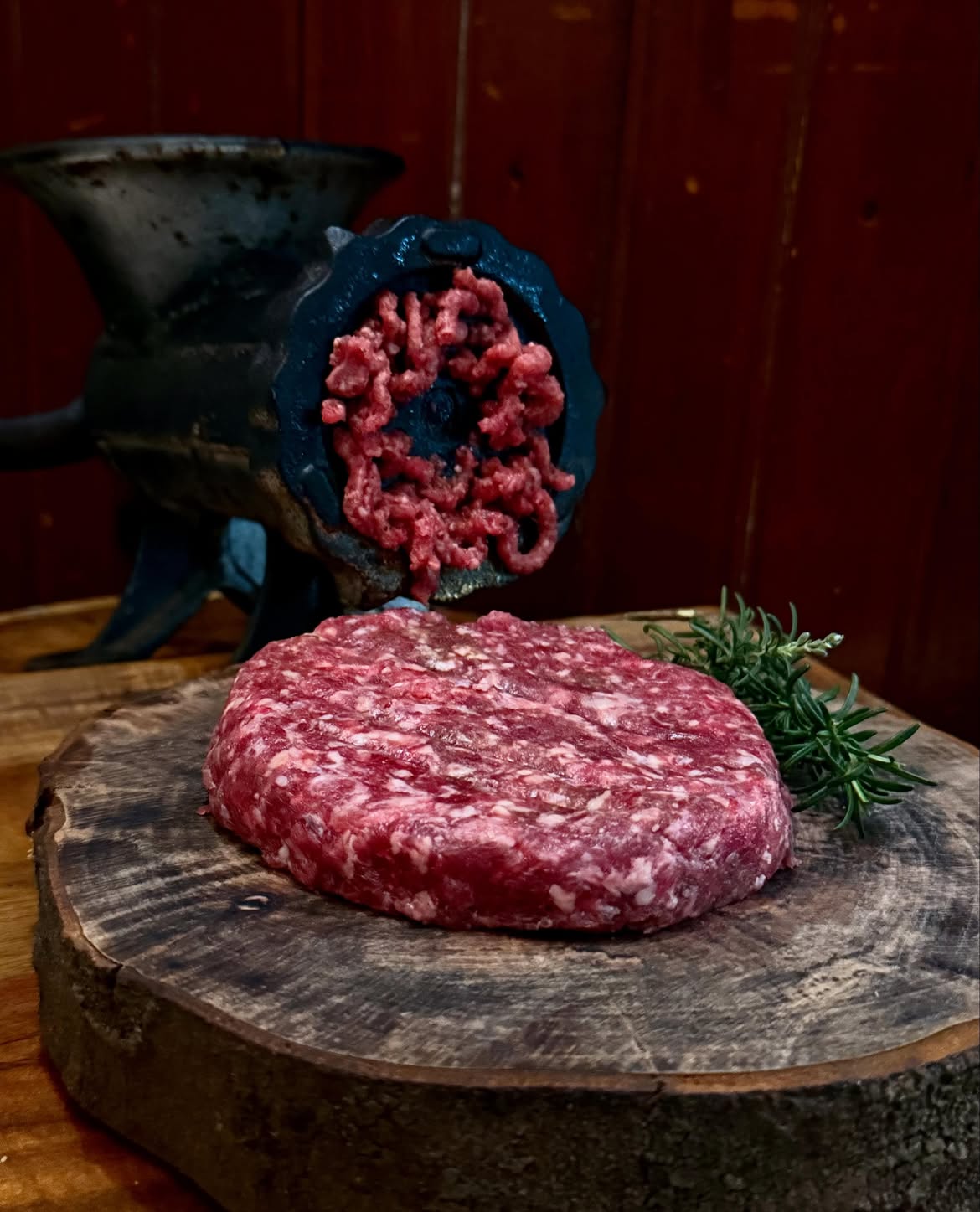 Proceso artesanal de hamburguesas Don Chava